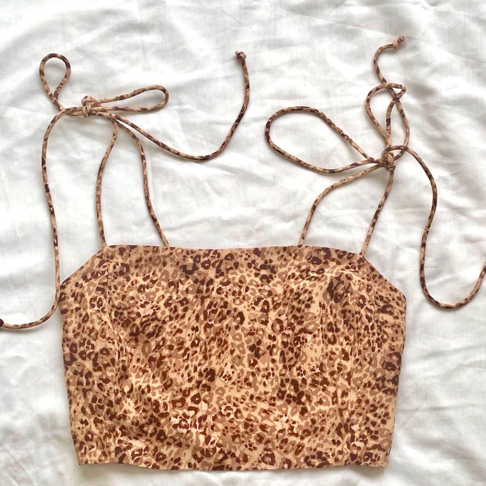 SALE Aritzia Tank